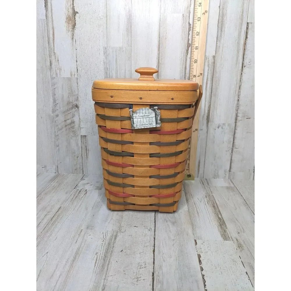 Longaberger Basket Woven Traditions 1999 Red Green w/ Collector's‎ Club Pin